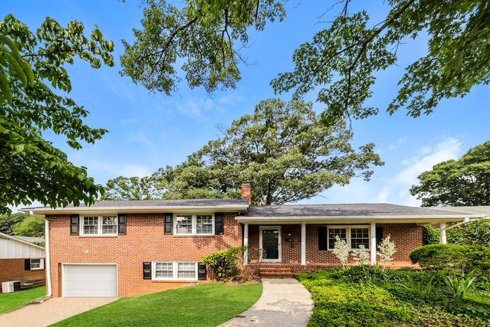 1538 Abbey Ct