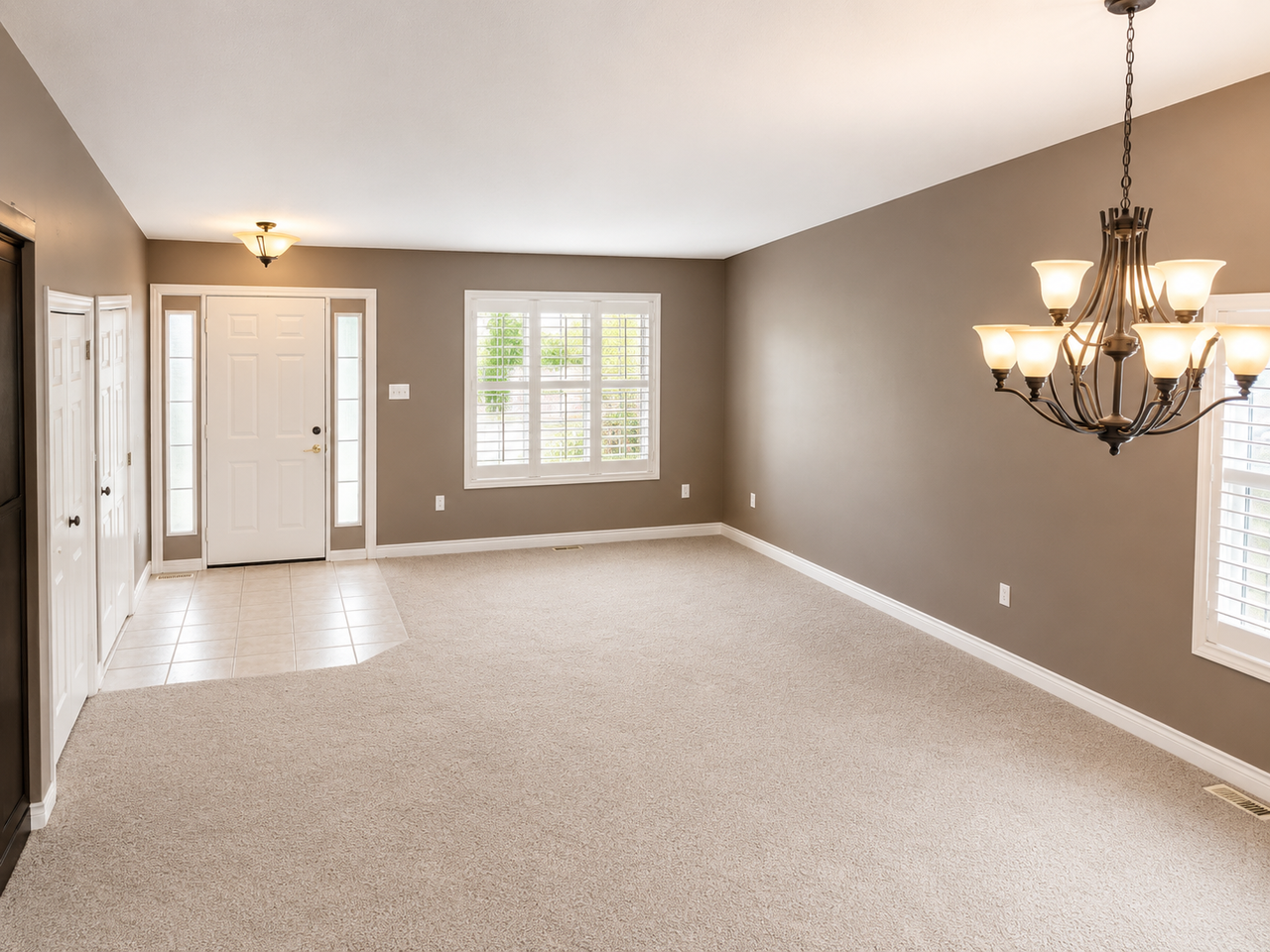 6913 Kelly Dr - Photo 5 of 15