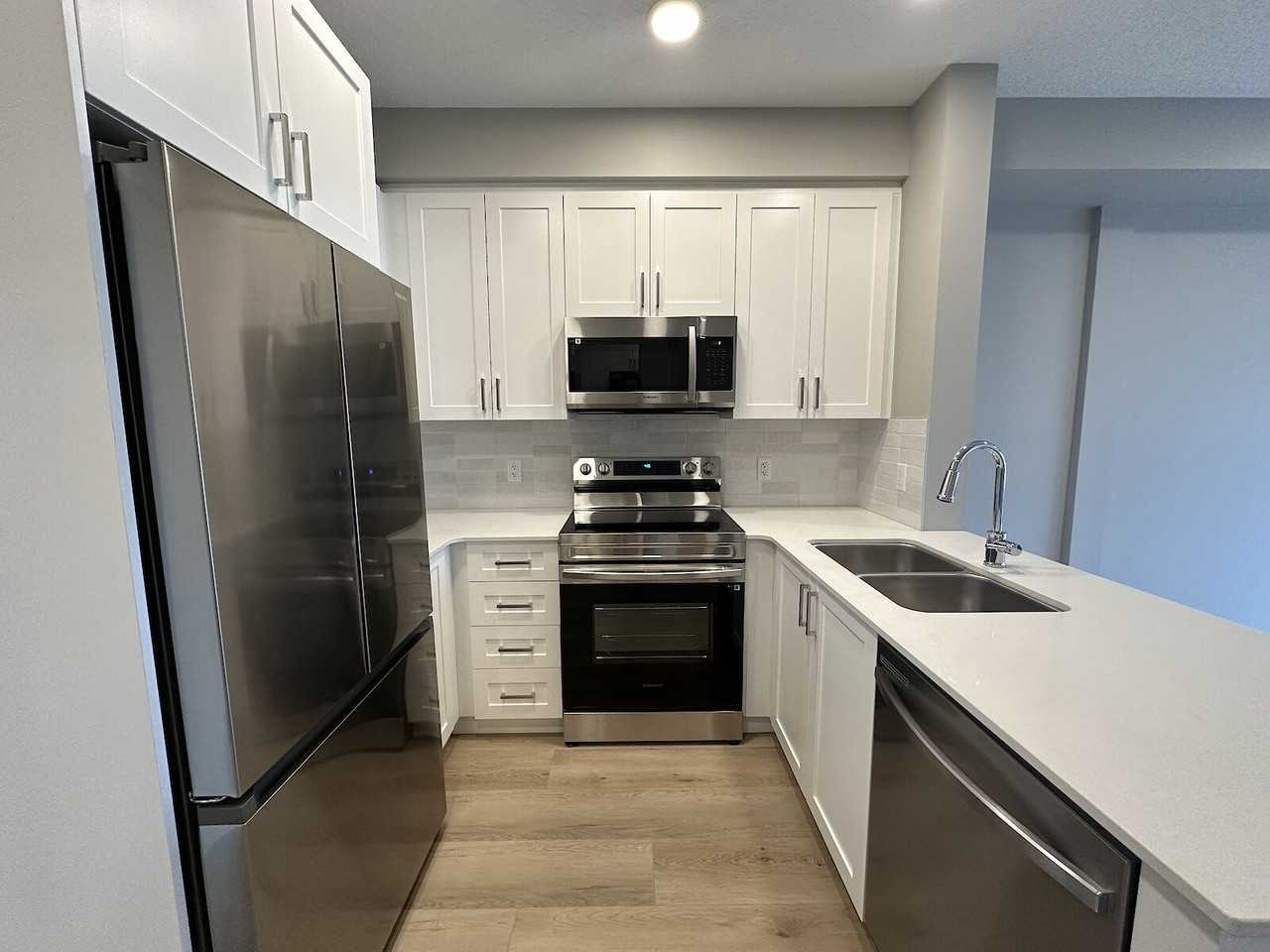 8300 140 Ave Nw - Photo 3 of 11