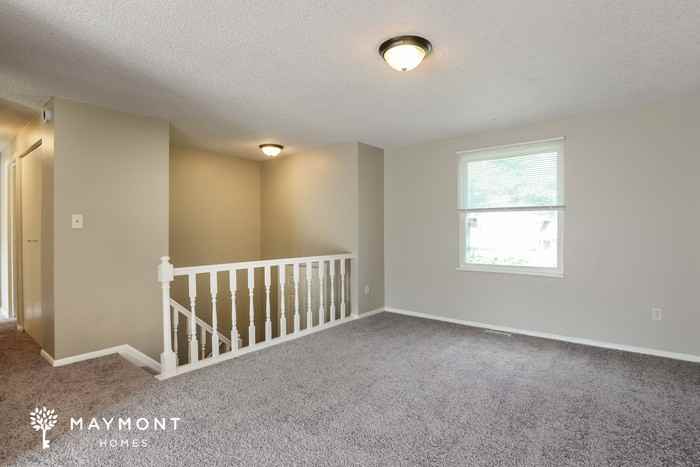 254 Fenster Dr - Photo 2 of 13