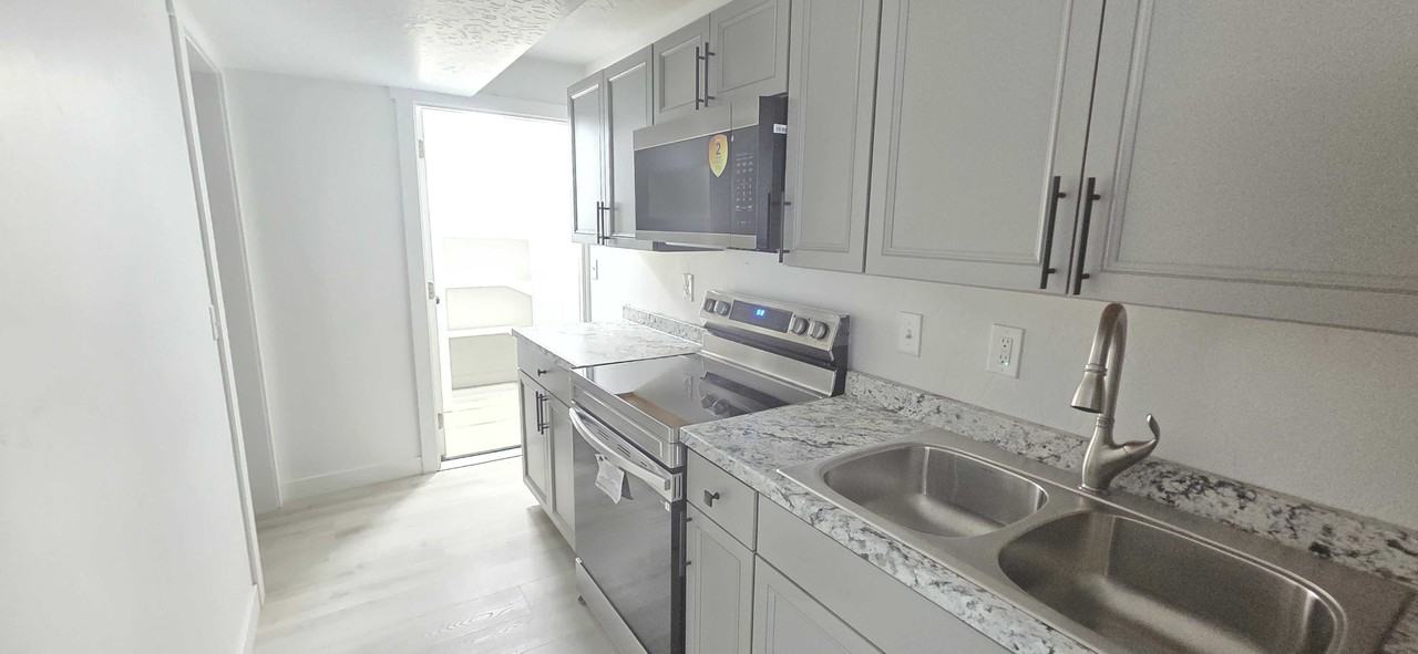 5297 Halton Lane South - Down #DOWN - Photo 3 of 9