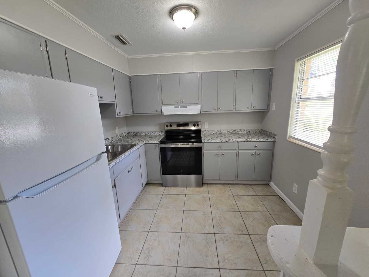 5802 E Highway 22 - 1 #1 - Photo 3 of 8