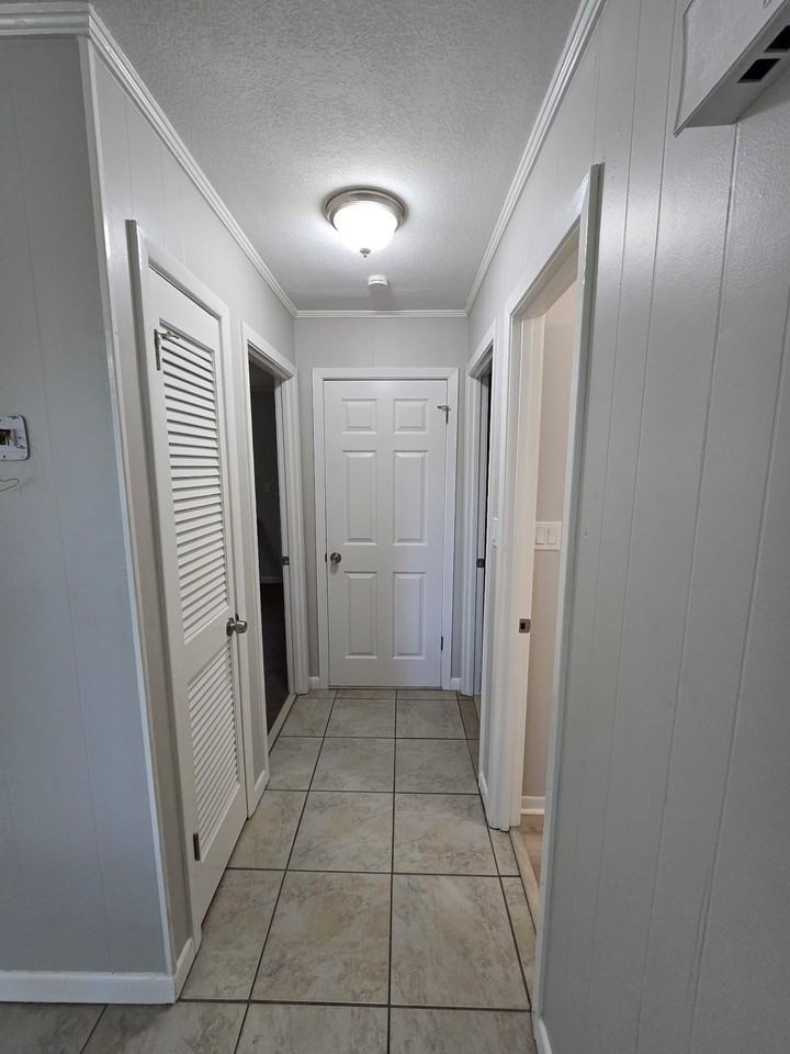 5802 E Highway 22 - 1 #1 - Photo 4 of 8