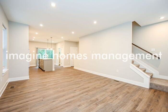 2519 Dix St - Photo 4 of 23