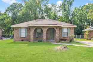 813 N Burbank Dr - Photo 1 of 1
