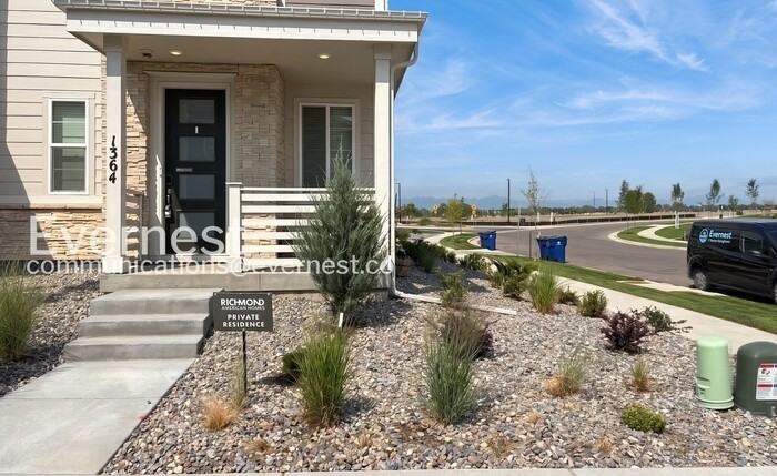 1364 Penner Dr - Photo 2 of 24