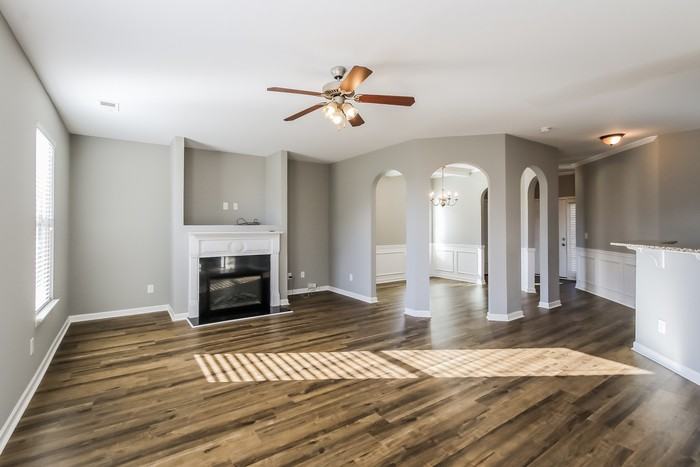 465 Lory Ln - Photo 2 of 10