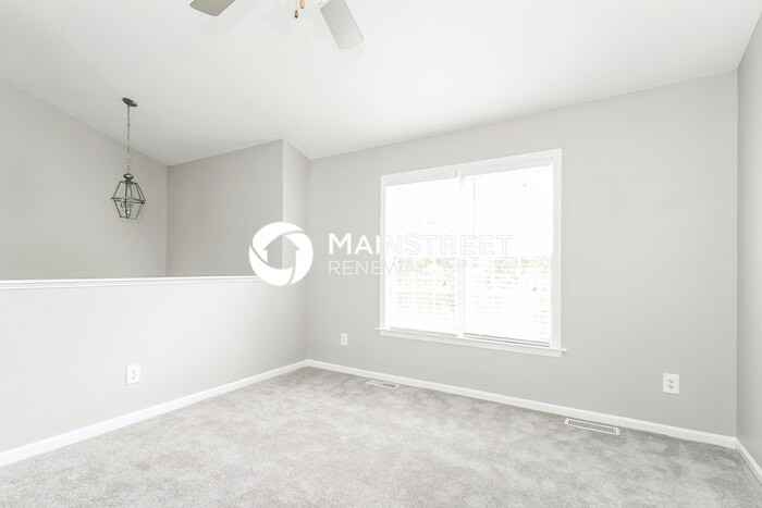 134 Mallard View Ct - Photo 5 of 17