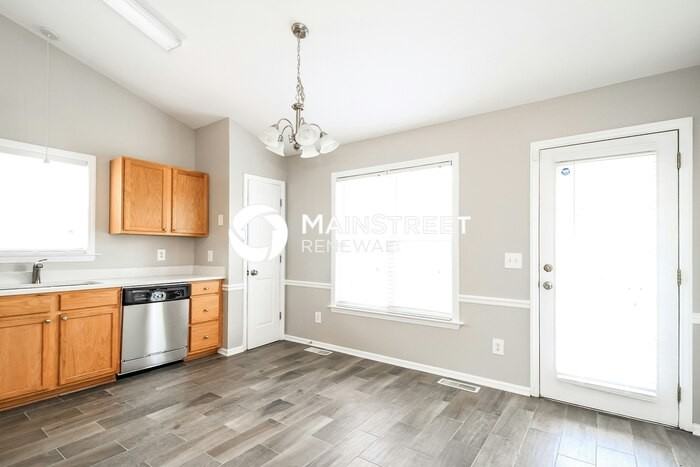 134 Mallard View Ct - Photo 6 of 17
