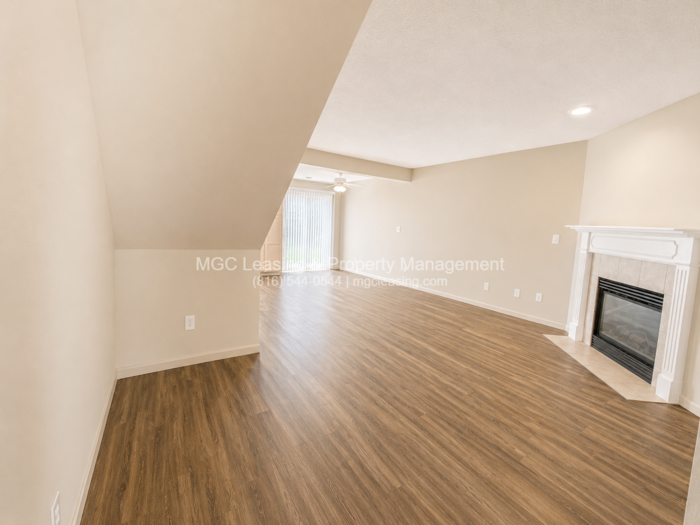 1510 Garden Ter - Photo 4 of 20