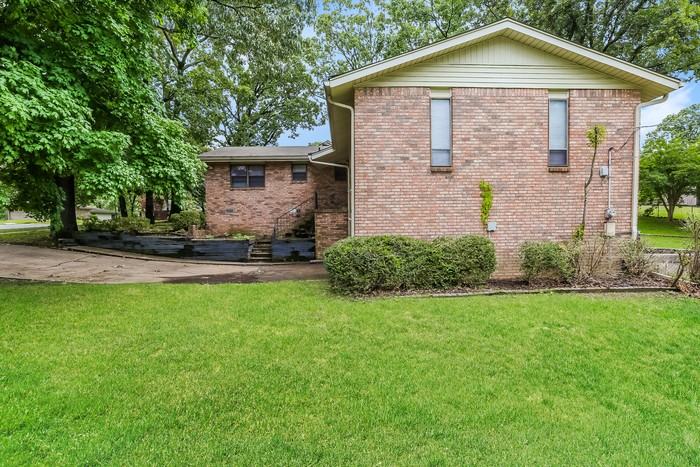 5425 Randolph Rd - Photo 4 of 16