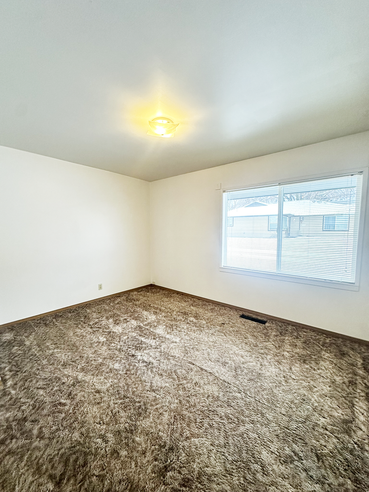 Cherry Manor Duplexes - Photo 6 of 43