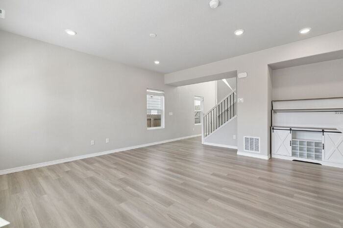 8418 Blue Feather Loop - Photo 4 of 30