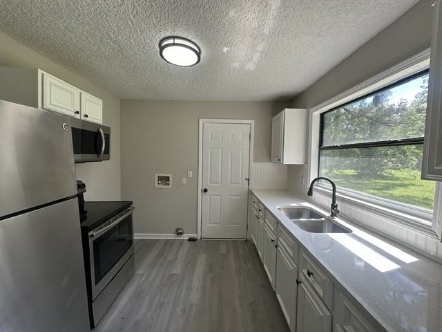 7447 Oriole St - Photo 4 of 12