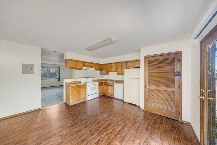 489 32 Rd #1 - Photo 4 of 27