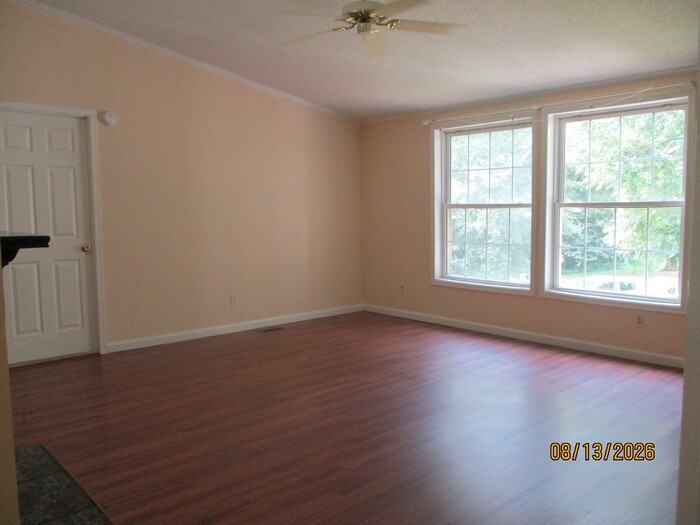 5300 Almeda Pl Nw - Photo 3 of 11
