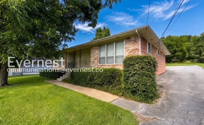 521 Ely Rd #B - Photo 2 of 15