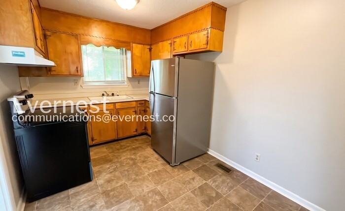521 Ely Rd #B - Photo 5 of 15