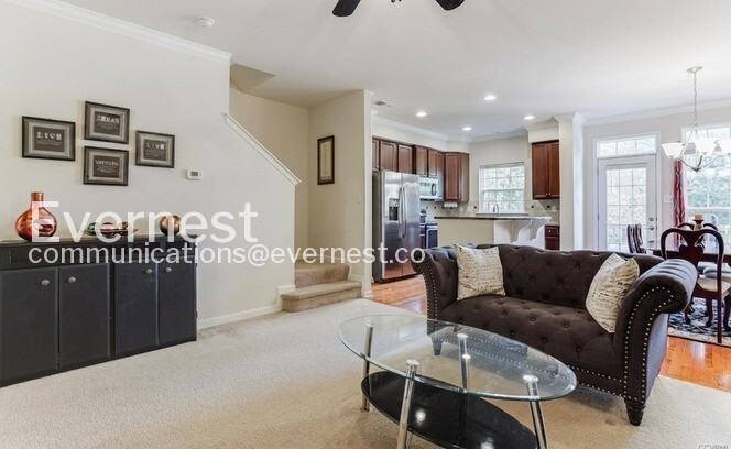 11612 Vicars Ridge Ln - Photo 3 of 19