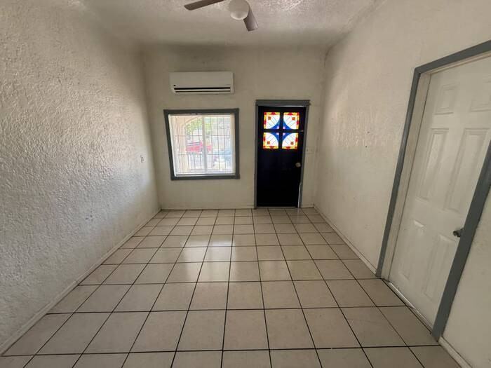 834 E 5th St - Photo 2 of 23