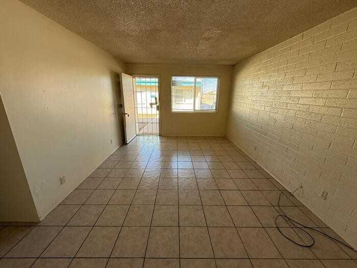 2048 E 11th St #2048 - Photo 2 of 15