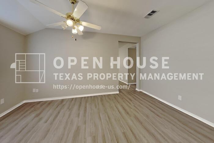 3205 Muleshoe Ln - Photo 6 of 22