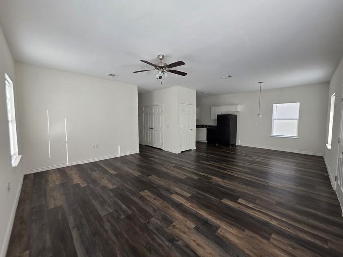 6211 Red Oak Dr - Photo 3 of 14