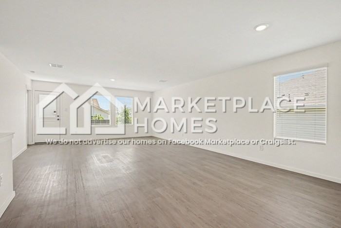 10749 Revolver Ln - Photo 5 of 28