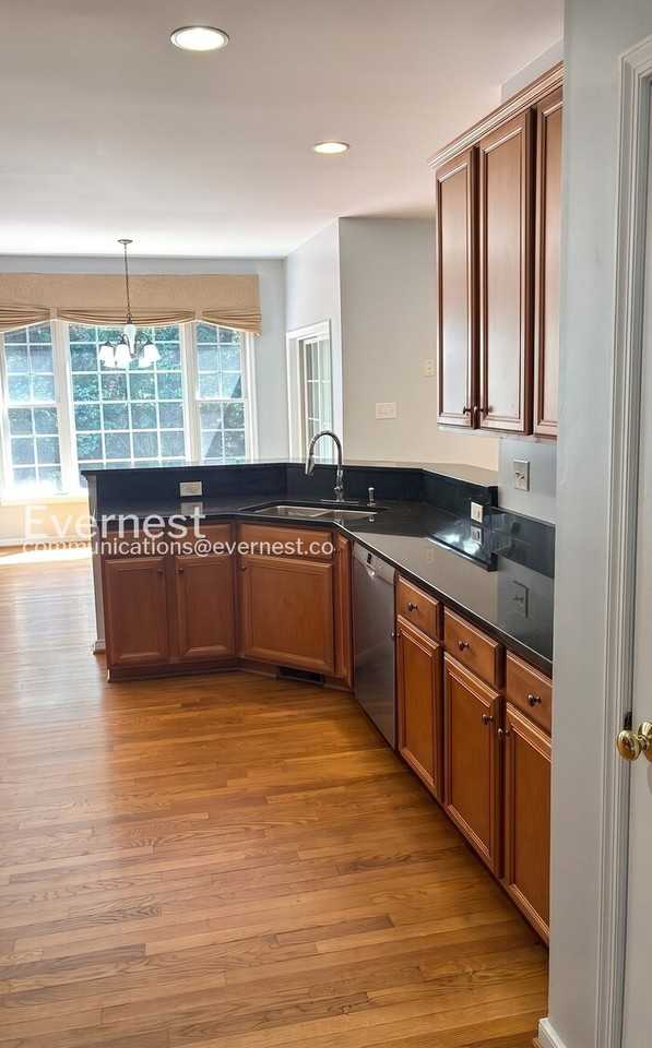 13901 Riverdowns North Ct - Photo 3 of 35