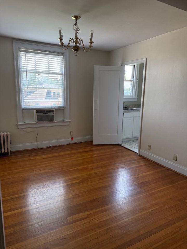 Madison Court Apartments - Photo 2 of 23