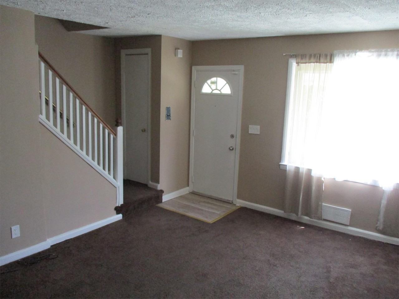 4404 Mountview Rd #1 - Photo 4 of 11