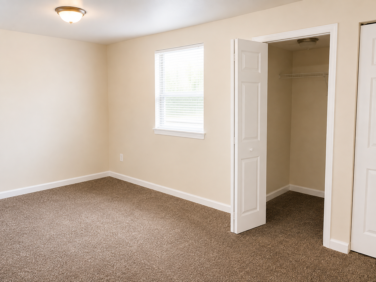 2831 N Oak Harbor Rd #2831 - Photo 2 of 6