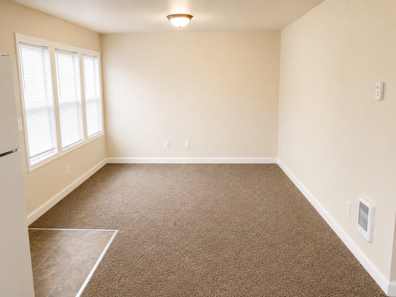 2831 N Oak Harbor Rd #2831 - Photo 4 of 6