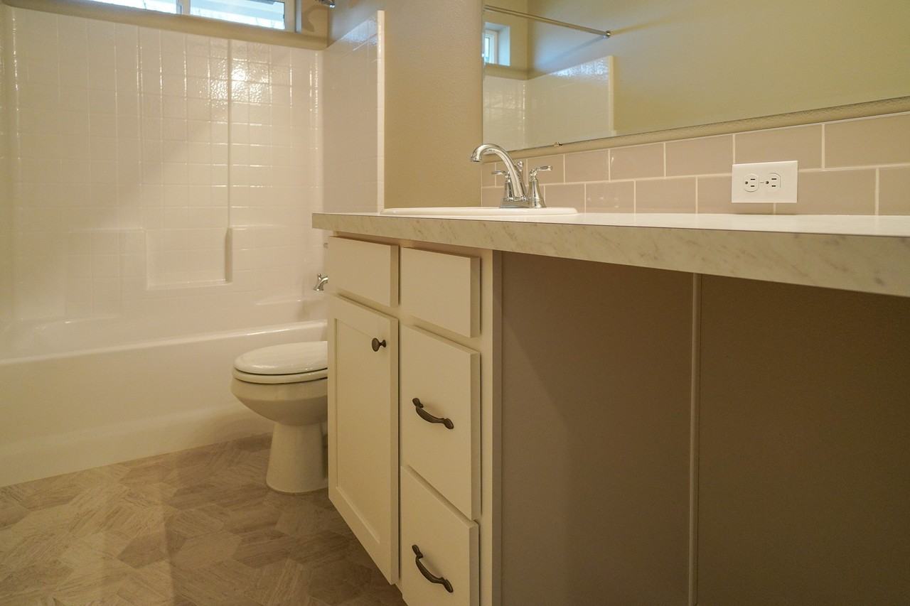 2814 N Cherry Grove Way #1 - Photo 4 of 32