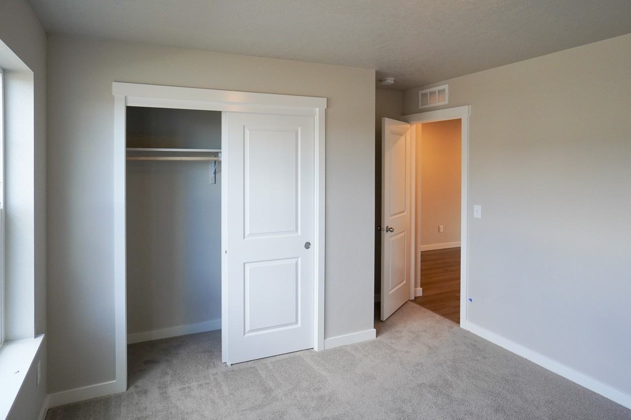 2814 N Cherry Grove Way #1 - Photo 7 of 32
