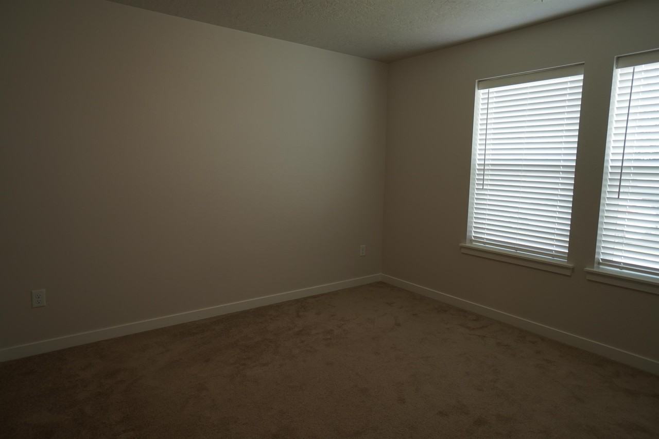 1701 W Crystal Falls Ave #1 - Photo 4 of 28