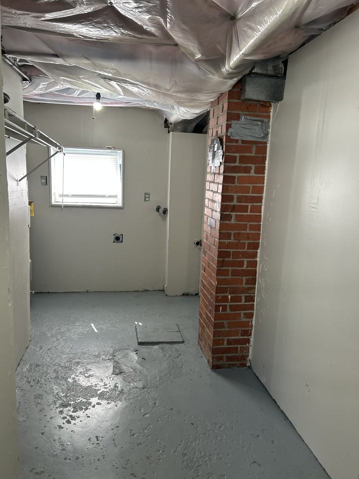 890 Plymouth St #890 - Photo 4 of 4