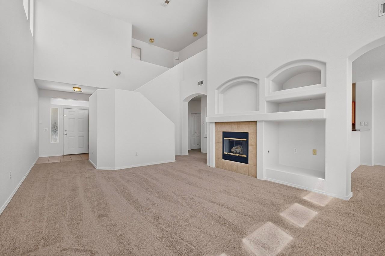 6512 Los Pueblos Pl Nw #1 - Photo 6 of 42