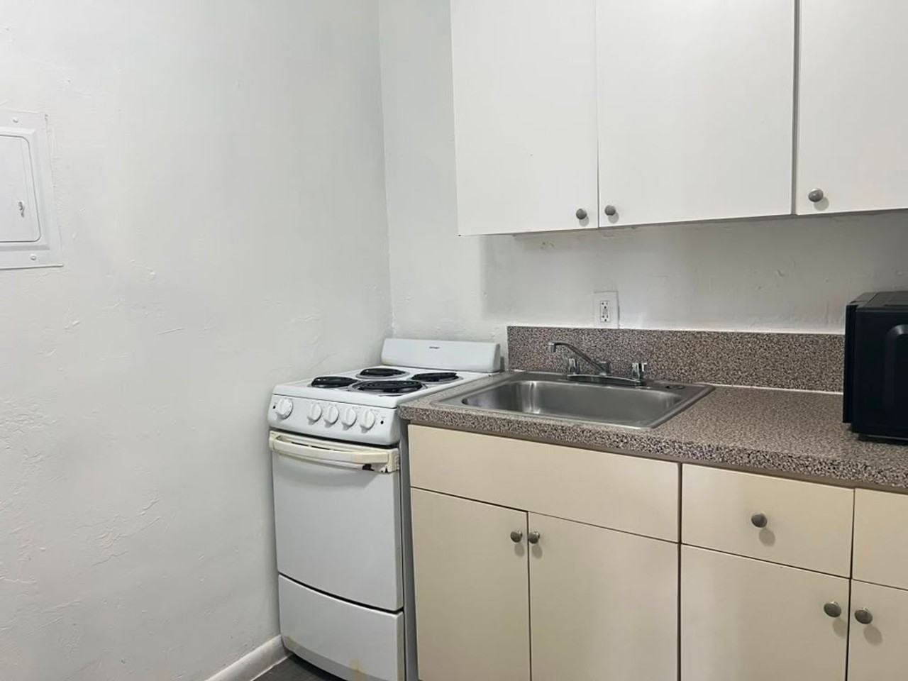 Centrally Located Gated Property Just Outside of Downtown Miami - Photo 4 of 32