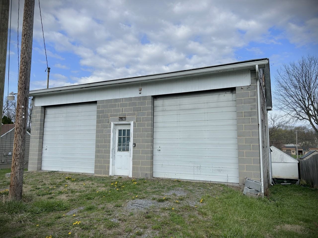 106 Redwood Ln #106
