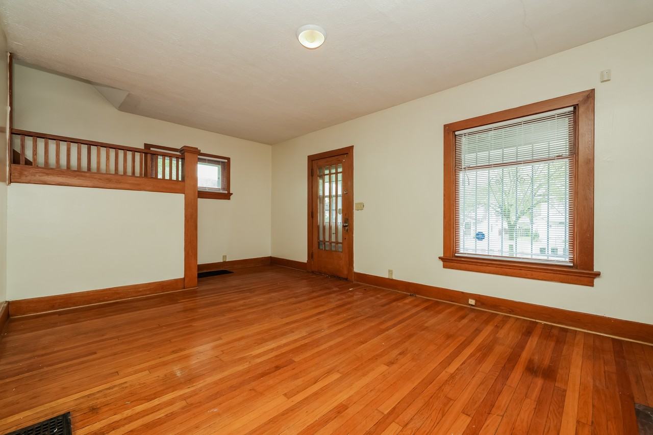 1242 Wilson Dr #1 - Photo 5 of 17