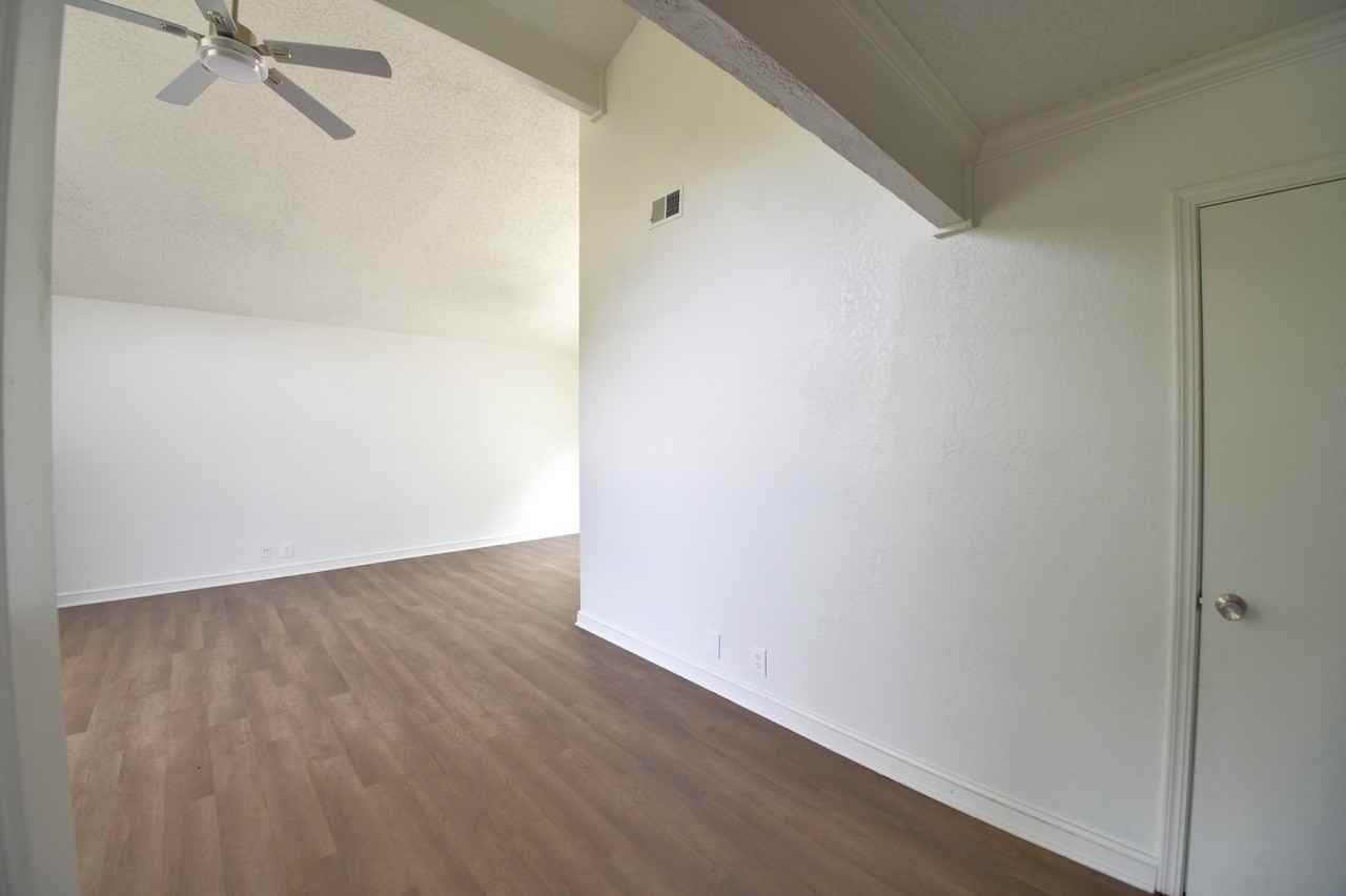 7114 E 98th St #1 - Photo 3 of 22