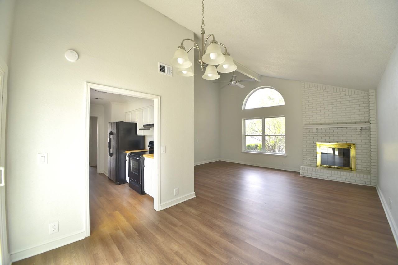 7114 E 98th St #1 - Photo 6 of 22