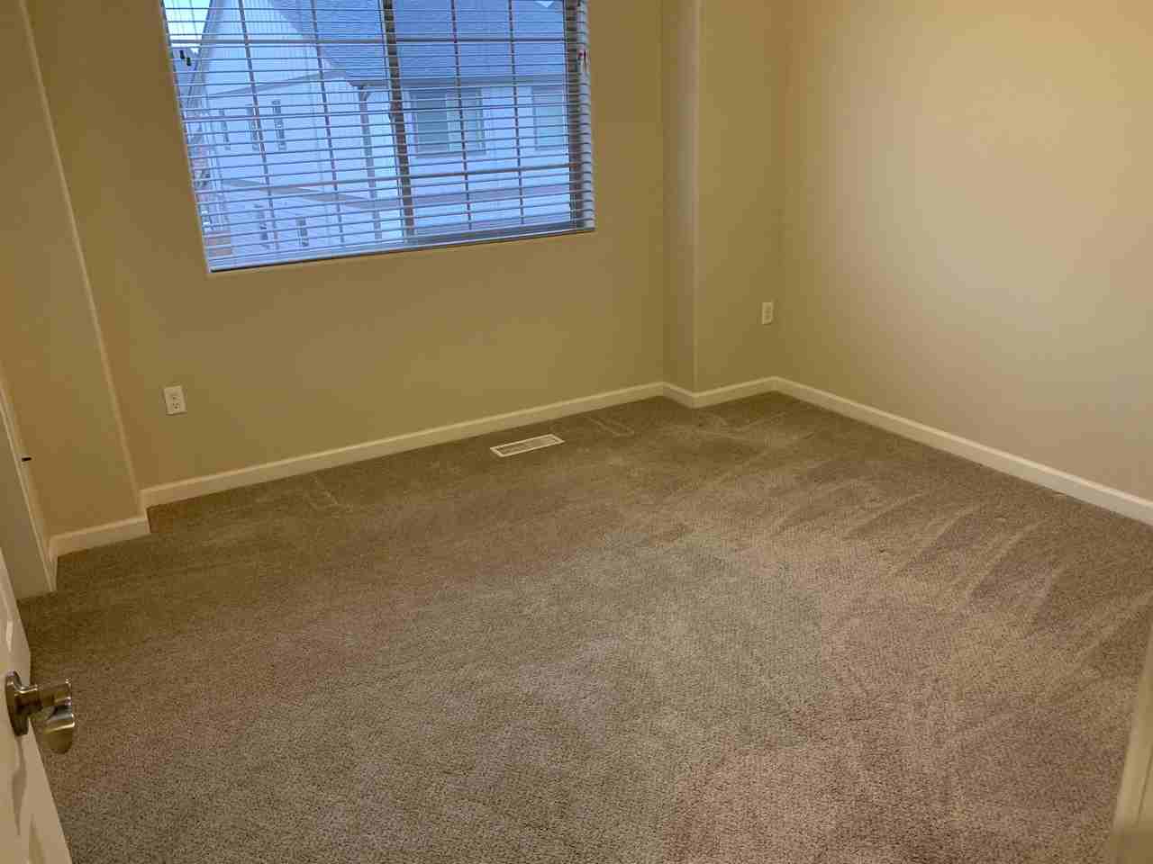 15084 Nw Marianna St #1 - Photo 3 of 21