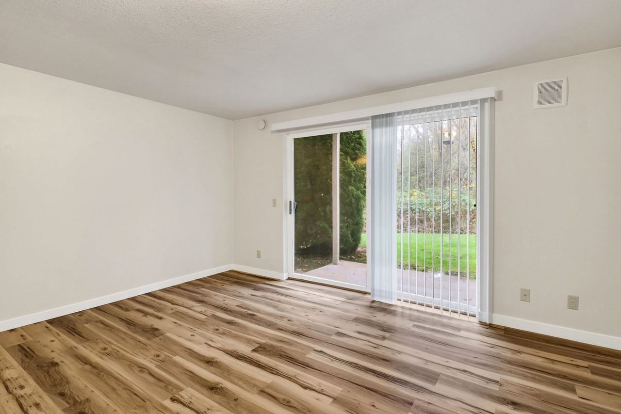 2303 Taylor Ave - Photo 7 of 12
