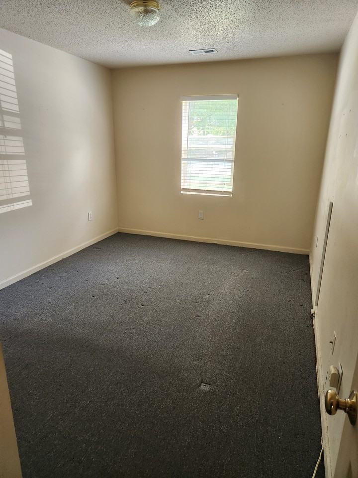 213 Bishop Ln #2 - Photo 2 of 6