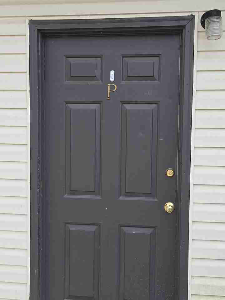 304 Hollingsworth Ave #HP - Photo 2 of 17