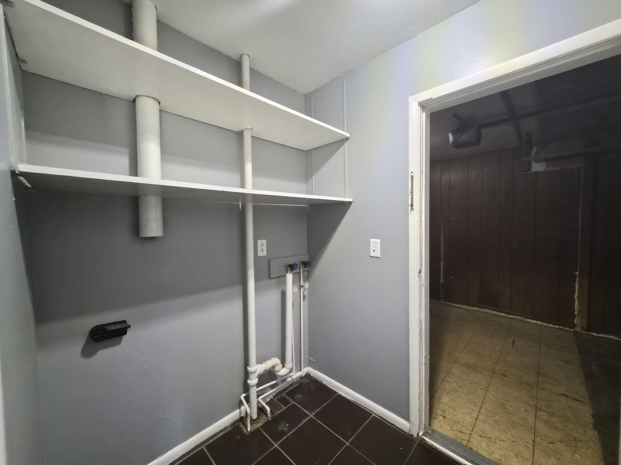 3921 Malibu Dr #1 - Photo 6 of 19