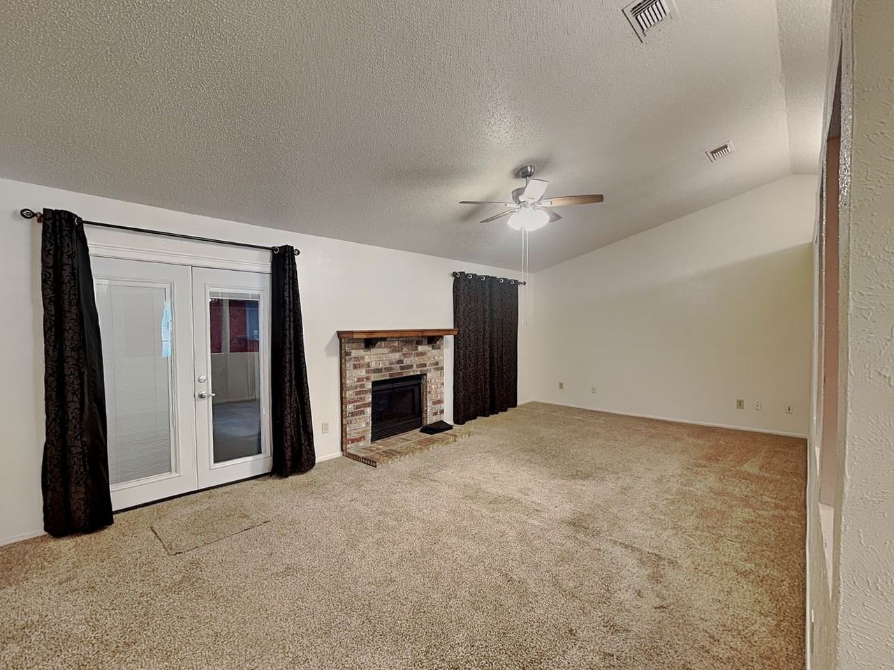 3800 Staghorn Cir S - Photo 2 of 19