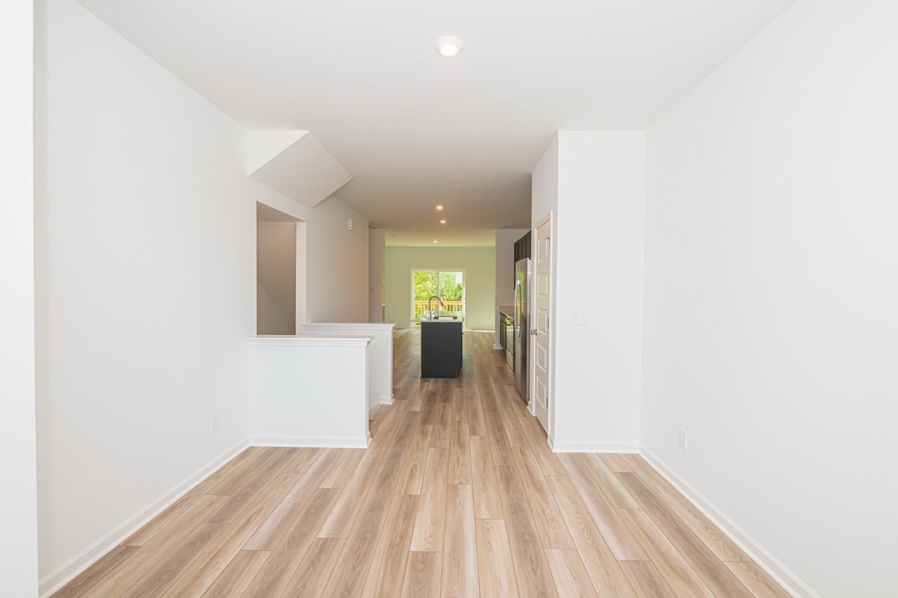 815 Freston Rd #1 - Photo 3 of 36